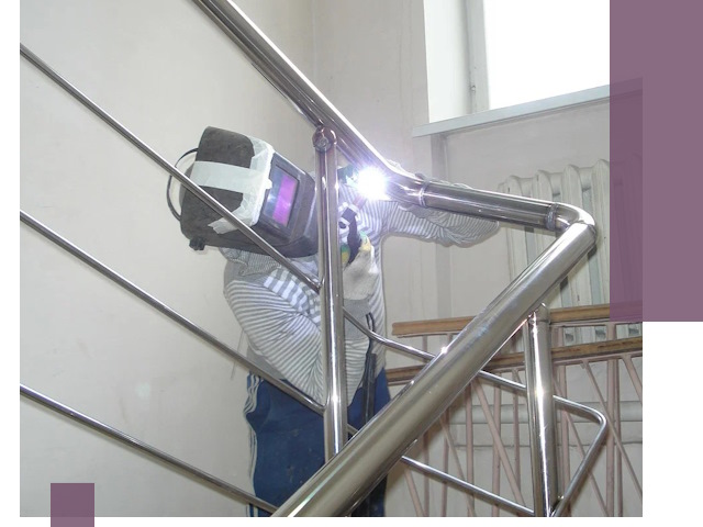 Монтаж перил и ограждений качественно в Донецке