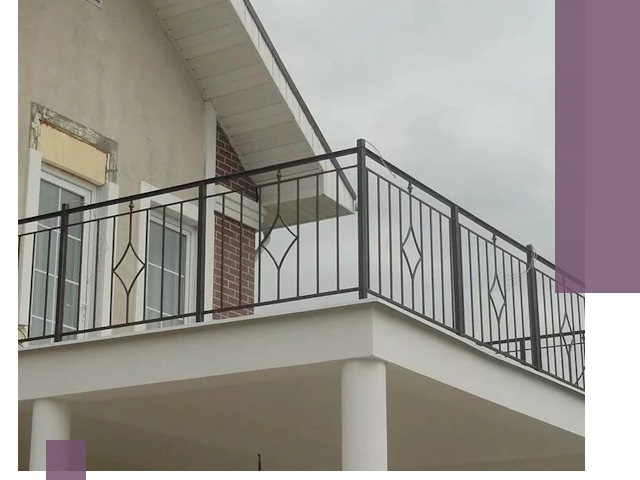 Изготовление балконных ограждений в Донецке из металла и стекла